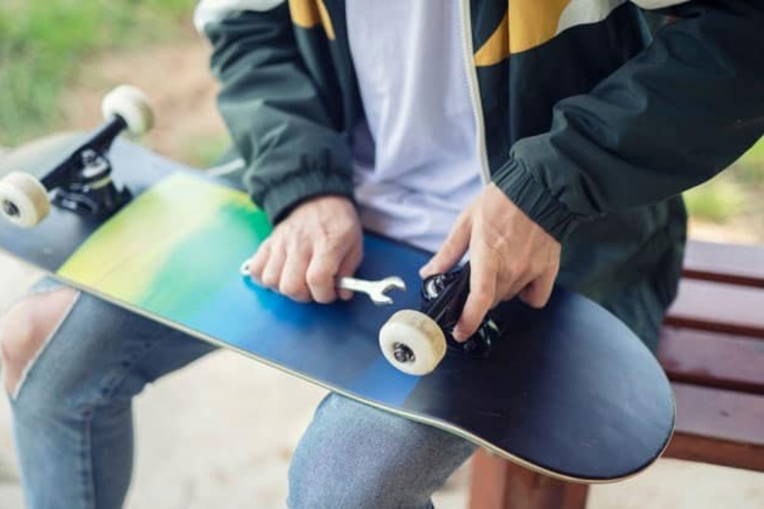 How Do You Unscrew Skateboard Wheels?