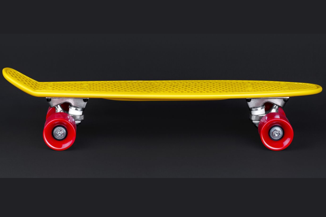 Is a Skateboard Or Longboard Better for Beginners?